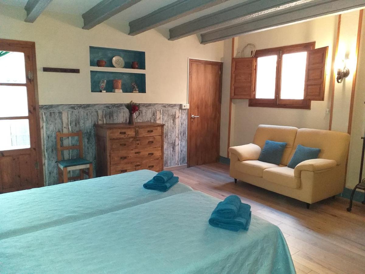 Casa Rural Marila Puigmoreno Bagian luar foto