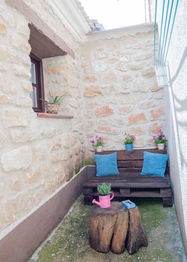Casa Rural Marila Puigmoreno Bagian luar foto
